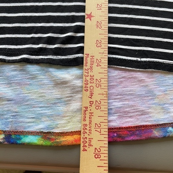 Leoma Lovegrove Women’s V-Neck Shirt – Stripes & Sailboat Design, Size Small - Picture 12 of 12